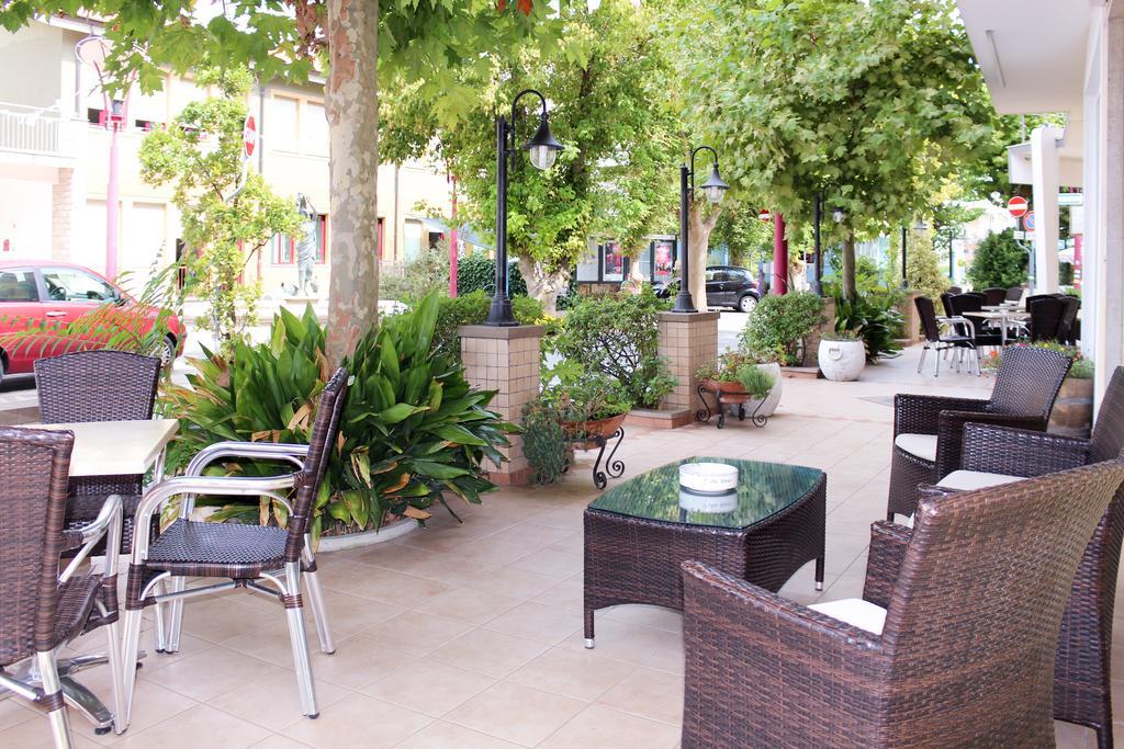 Hotel Buda Белларія-Іджеа-Марина Екстер'єр фото